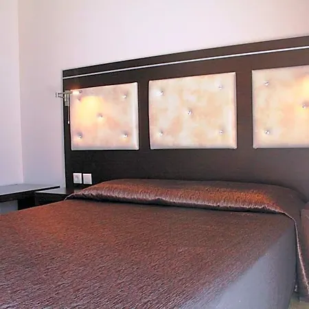 Hotel 4-you 4*